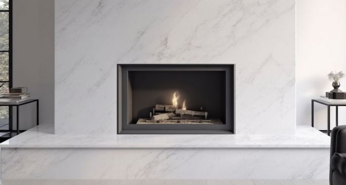 Камин из мрамора Bianco Carrara (Бьянко Каррара)